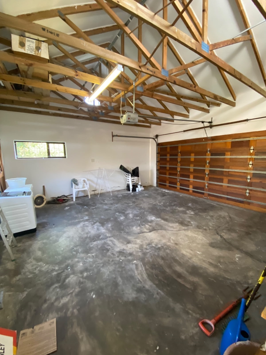 3 Bedroom Property for Sale in Seafield Eastern Cape